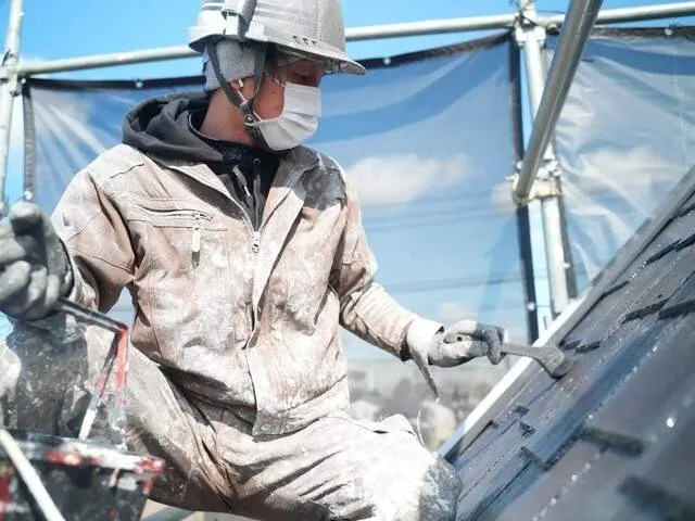 屋根塗装が住まいの寿命を守る！塗り替えが必要になる3つの理由